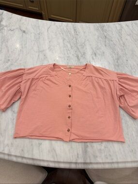 Chelsea & Violet Cropped Button Front V-Neck Top w/Ruffle Trim, M
